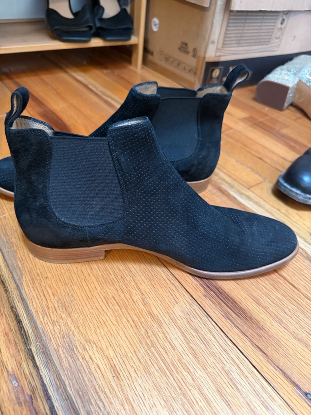 Suede Chelsea Ankle Boots in Black suede - Picture 4 of 10